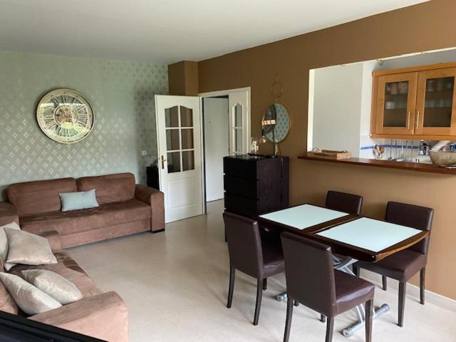 Appartement Cosy avec jardinA deux pas de la Mer Deauville Extérieur photo