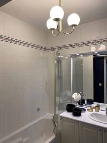 Appartement Cosy avec jardinA deux pas de la Mer Deauville Extérieur photo