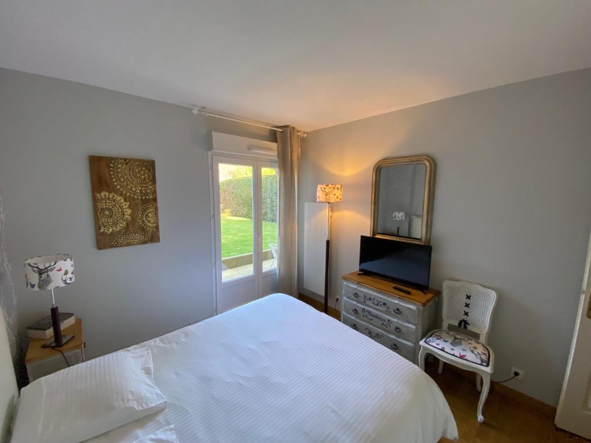Appartement Cosy avec jardinA deux pas de la Mer Deauville Extérieur photo